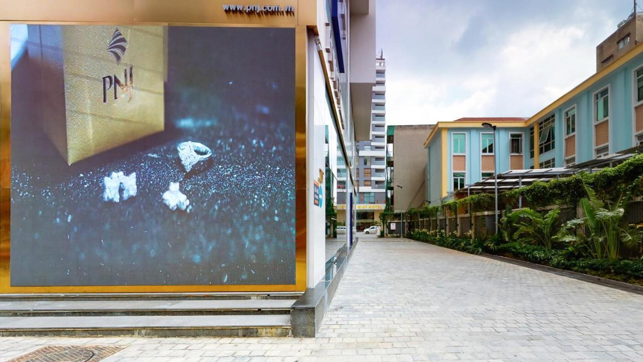 Cau Giay Hotel - By Bay Luxury Hanoi Exterior foto